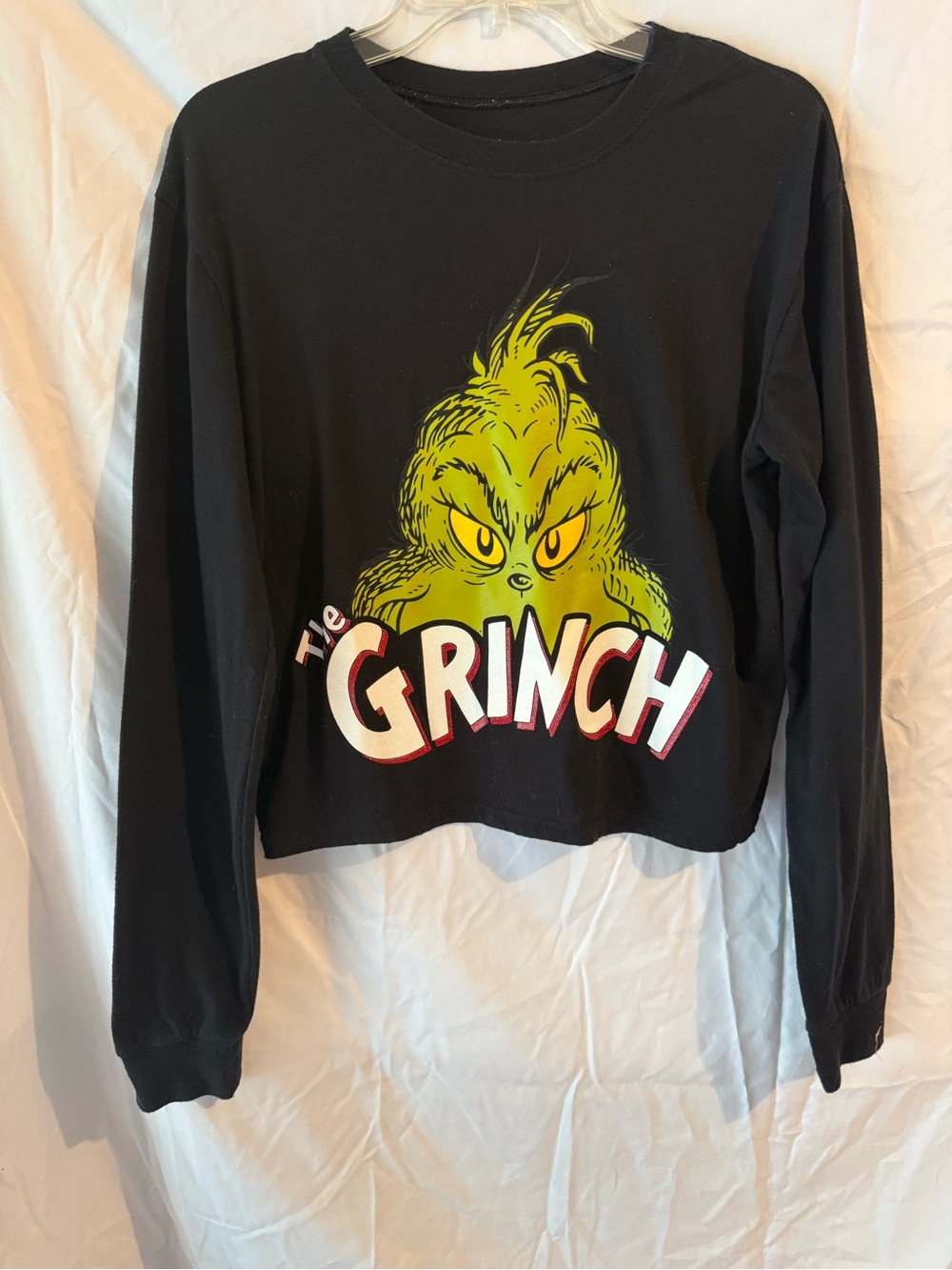 Dr. Seuss The Grinch Black Long Sleeve Tee with Green Graphic